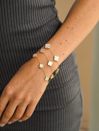 Oblíbené zlaté náramky ve třech velikostech ✨❤️ už přemýšlíte nad dárkem na Vánoce? 🥰🎄