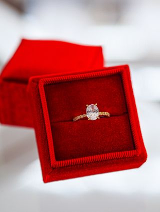 Krásný zásnubní prsten se kterým zazáříte pod stromečkem 😍❤️✨🎄🎁💍